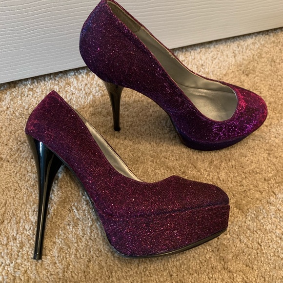 Size 8.5 sparkly iridescent platform heels - Picture 2 of 4